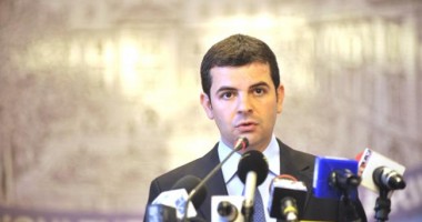 Stire din Politică-Administrație : "Ar trebui ca în Constituție să revenim la ceea ce înseamnă eliminarea traseismului politic"