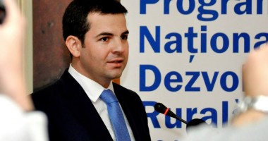 Stire din Economie : Ce spune Daniel Constantin despre fermierii care fac și producție