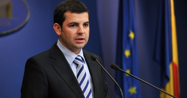 Stire din Politică-Administrație : Constantin: "Tăriceanu a încercat să-și asigure președinția călcând pe onoare și respect"