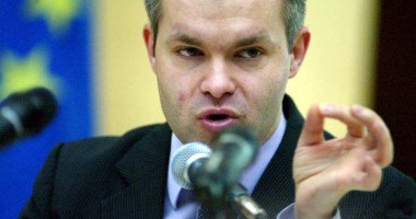 Stire din Cultură-Educație : Daniel Funeriu:  "Știu că Ponta nu mă are la suflet"
