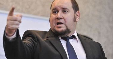 Stire din Eveniment : Fostul șef DIICOT se scuză și acuză după filmarea cu polițiștii care l-au oprit în trafic