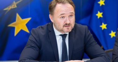 Stire din Actualitate : Comisarul european pentru energie vine la București