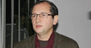 Stire din Cultură-Educație : Puric le va vorbi cernăvodenilor  despre identitatea românească