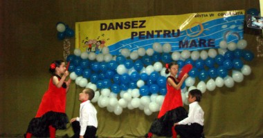 Trofeul Festivalului "Dansez pentru mare" a ajuns la Năvodari - 2