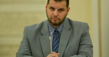 Stire din Politică-Administrație : Ministrul Stoenescu: Spațiu comunicațional comun între România și Republica Moldova