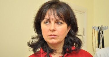 Stire din Sănătate : Cancerul pulmonar, favorizat de fumat și poluare