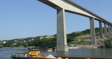 Stire din Economie : Potențialul de transport al Dunării e folosit în proporție de doar 1,8%