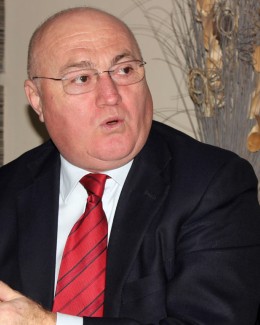 Stire din Politică-Administrație : Deputatul Dănuț Culețu cere explicații ministrului Daniel Constantin cu privire la renta viageră