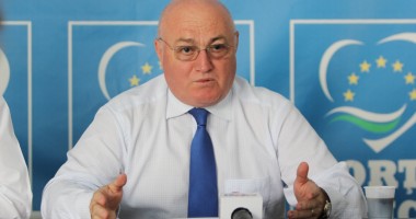 Stire din Politică-Administrație : Deputatul Dănuț Culețu cere lămuriri  miniștrilor Muncii și Casei Naționale de Pensii
