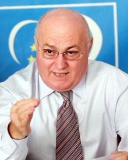 Stire din Politică-Administrație : Deputatul Dănuț Culețu contestă taxa de promovare din stațiunea Mamaia