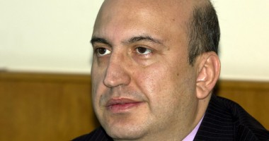 Stire din Cultură-Educație : "Voi fi un rector al tuturor, receptiv la nevoile comunității academice!"