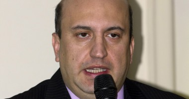 Stire din Cultură-Educație : Dănuț Epure a demisionat  din funcția de președinte al Senatului