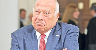 Stire din Eveniment : VERDICT AMÂNAT PENTRU DAN VOICULESCU