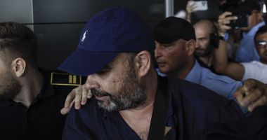 Stire din Eveniment : Darius Vâlcov, primul fost demnitar fugit în Italia, prins și extrădat. Plasat în carantină la Penitenciarul Rahova
