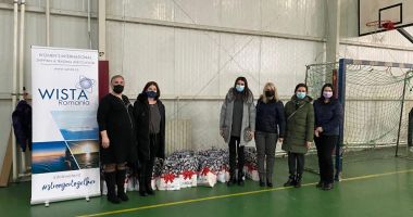 Daruri de Crăciun pentru tinerii din Centrul Şcolar „Albatros“ din Constanţa - 5