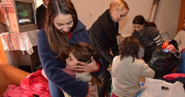 Sărbători minunate pentru copiii  din Piatra. Moș Crăciun a ajuns și la ei - 2