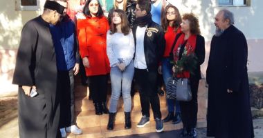 Stire din Cultură-Educație : Daruri de Crăciun pentru copiii nevoiași din Năvodari