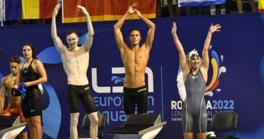 Stire din Sport : David Popovici s-a calificat în finală la Campionatul Mondial de înot pentru juniori