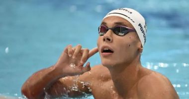 Stire din Sport : David Popovici, încă o medalie de aur la Campionatul Naţional în bazin de 25 de metri