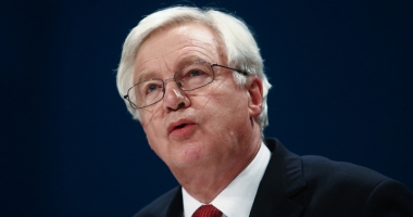 Stire din Actualitate : David Davis, ministrul pentru Brexit: "Nu ar trebui să existe nicio îndoială, ieșim din UE"