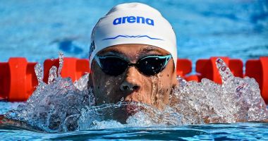 Stire din Sport : David Popovici este în finala de 200 de metri liber. E favorit la o medalie olimpică