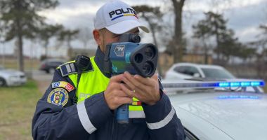 Stire din Eveniment : Sute de șoferi vitezomani au fost sancționați de polițiștii rutieri din Constanța și Tulcea