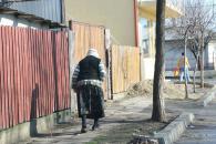 15 ani de închisoare pentru că a violat o bătrână de 77 de ani