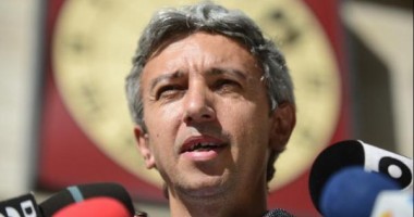Stire din Eveniment : CNA: DDTV rămâne închis. Televiziunea, amendată cu 100.000 de lei pentru retransmisia OTV