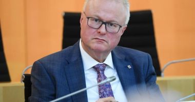 Stire din Actualitate : Coronavirusul a provocat sinuciderea unui politician german