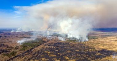 Stire din Actualitate : La 34 de ani de la accidentul nuclear, Cernobâlul este afectat de incendii de pădure