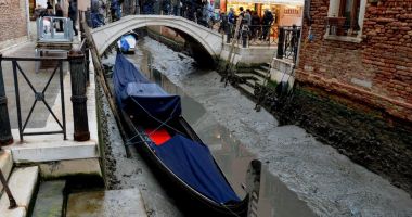 Stire din Actualitate : Gondolierii șomează! A SECAT VENEȚIA! Refluxul e de vină