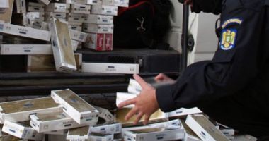 Stire din Economie : Nu ne săturăm de țigări! Cât au mai traficat rețelele de contrabandă