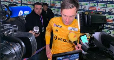 Stire din Sport : Tătărușanu, eroul lui Lyon! Și-a calificat echipa în finala Cupei Ligii