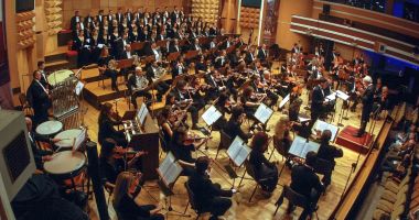 Stire din Eveniment : Alertă la Timișoara! Muzicieni trimiși la un control preventiv, după ce au concertat în China