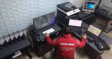 Stire din Eveniment : Comunicațiile în zonele izolate, în vizorul Salvamont și STS
