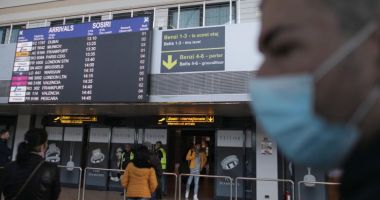 Stire din Eveniment : Artiștii români întorși din China, monitorizați două săptămâni