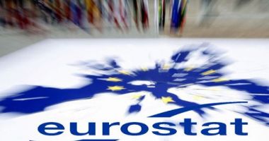 Stire din Social : Eurostat confirmă: Avem cel mai înalt risc de sărăcie din UE!