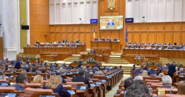 ZIUA CEA MARE A SOSIT! Moțiunea de cenzură, prezentată în Parlament