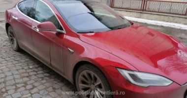 Stire din Eveniment : Îți iei mașină fără să-i verifici proveniența? Rămâi și fără ea, și fără bani!