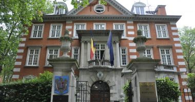 Stire din Politică-Administrație : Ambasada României din Londra, în urmă la plata chiriei!