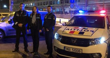 A născut în mașină! Mama și bebelușul, duși la spital de Poliție