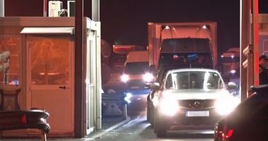 Stire din Eveniment : Rută de tranzit pentru românii blocați la granița austro-ungară