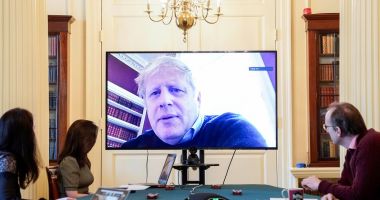 Stire din Actualitate : COVID-19 / Premierul Marii Britanii, internat la terapie intensivă