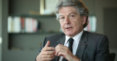 Stire din Actualitate : COVID-19 / Urmărirea persoanelor infectate prin telefon, exclusă în UE