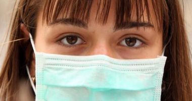 Stire din Economie : Scumpirea măștilor de protecție, investigată de Consiliul Concurenței