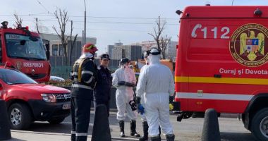 Stire din Eveniment : ISTERIE LA MALL: pompierii și SMURD, chemați urgent pentru un bărbat întors din Italia!
