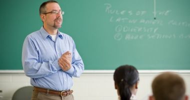 Stire din Cultură-Educație : Zile libere pentru angajații din învățământ, în funcție de cultul religios