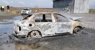 Bărbat carbonizat în mașină. Se săturase de viață…