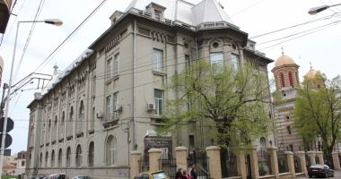 Stire din Cultură-Educație : Arhiepiscopia își suspendă evenimente din cauza coronavirusului