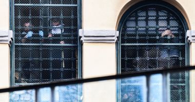 Stire din Eveniment : Român evadat în Italia! S-a revoltat împotriva restricțiilor generate de coronavirus
